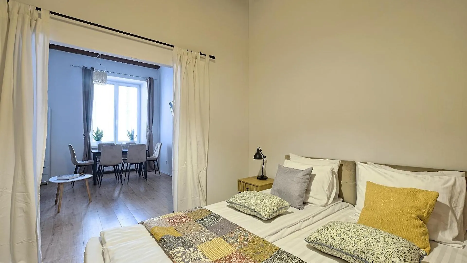Urban Nest Apartments Szewska 21 Krakow Poland